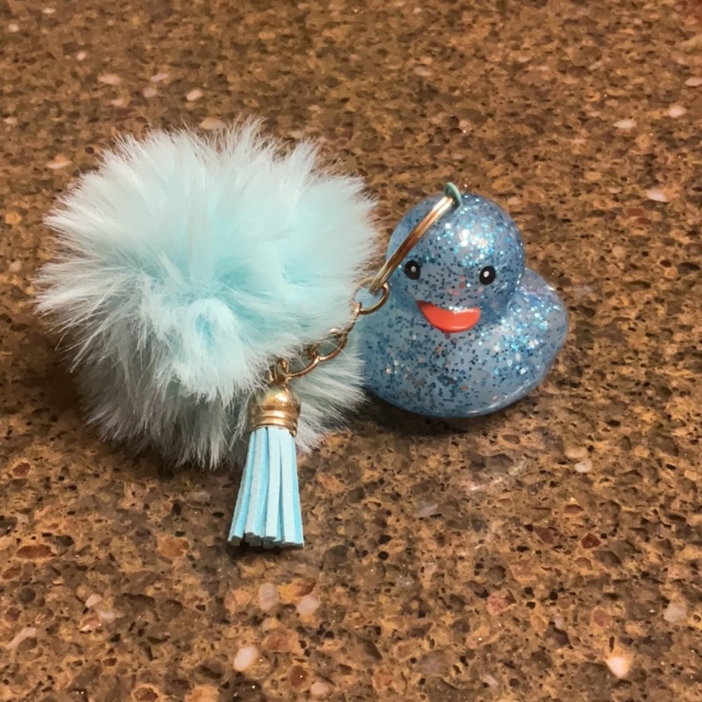 BLUE GLITTER BEAUTY RUBBER DUCKIE